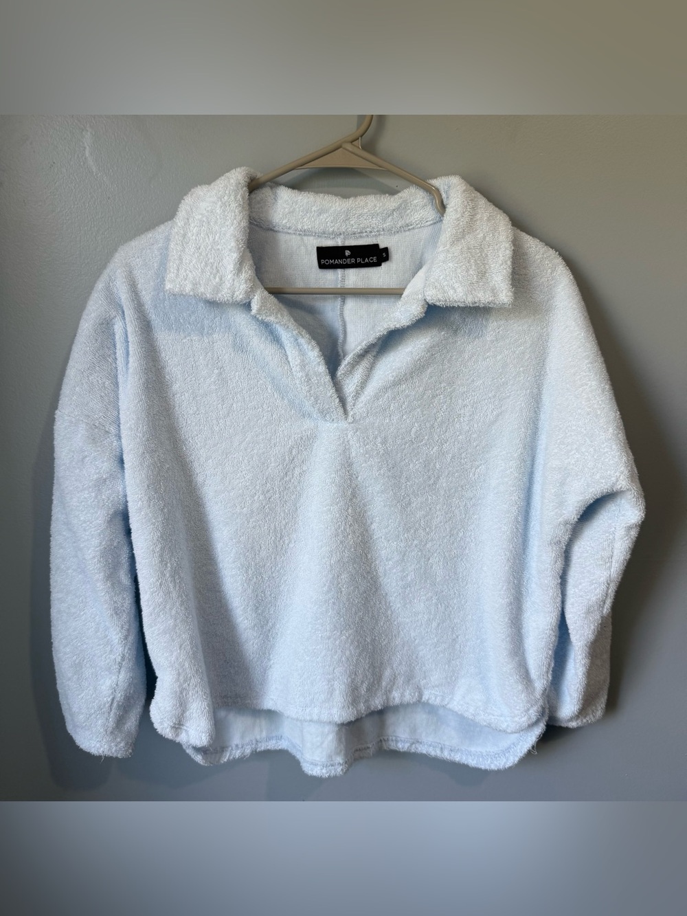 Pomander Place Blue Terry Pullover Size Small